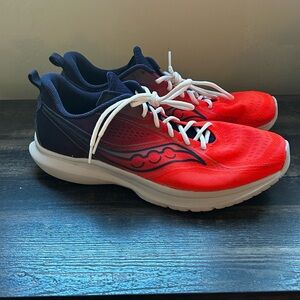 Saucony Kinvara 13 running shoes Men’s size 12